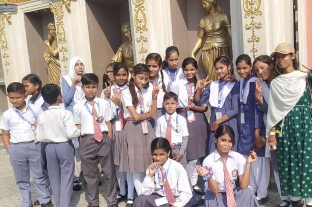 Children Growth Public School